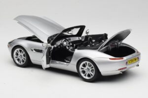 BMW Z8 E52 Kabriolet Strieborný Kyosho 1:18 80432411551 Kov – obrázok 7 z 8