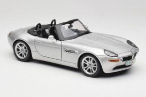 BMW Z8 E52 Titanium Silver Maisto 1:18 536896 Kov – obrázok 6 z 8