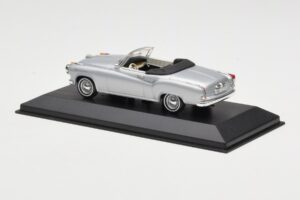 Borgward Isabella Kabriolet Strieborný Minichamps 1:43 400096030 Kov – obrázok 3 z 4