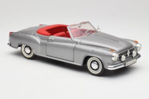 Borgward Isabella Kabriolet Strieborný Revell 1:18 08411 Kov – obrázok 6 z 8