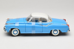 Borgward Isabella Coupe Modrý Revell 1:18 08859-P1 Kov – obrázok 3 z 6