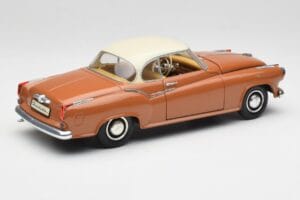 Borgward Isabella Coupe Bronzový Biely Revell 1:18 08982 Kov – obrázok 3 z 8