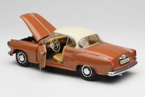 Borgward Isabella Coupe Bronzový Biely Revell 1:18 08982 Kov – obrázok 8 z 8