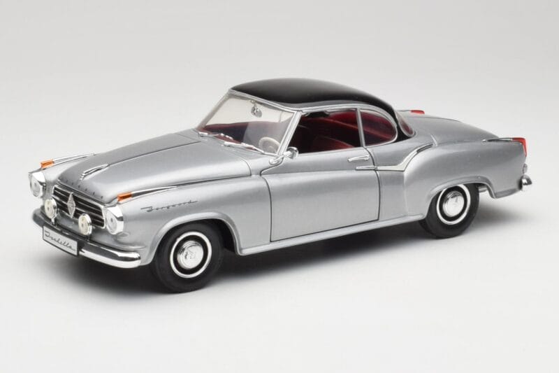 Borgward Isabella Coupe Šedý & Čierny Revell 1:18 8989 Kov