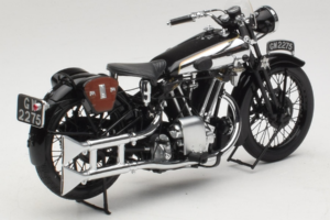 Brough Superior SS 100 T. E. Lawrence Minichamps 1:18 122135500 Kov – obrázok 2 z 6