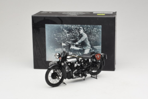 Brough Superior SS 100 T. E. Lawrence Minichamps 1:18 122135500 Kov – obrázok 6 z 6