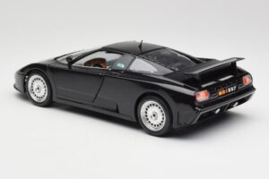 Bugatti EB110 Čierny Bburago 1:18 3055 Kov – obrázok 7 z 8