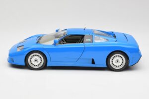 Bugatti EB110 Modrý Bburago 1:18 3035 Kov – obrázok 4 z 8