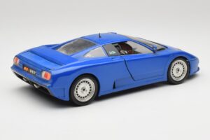 Bugatti EB110 Tmavomodrý Bburago 1:18 3035-DB Kov – obrázok 3 z 8