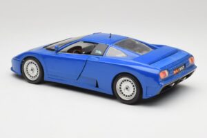 Bugatti EB110 Tmavomodrý Bburago 1:18 3035-DB Kov – obrázok 7 z 8