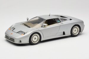 Bugatti EB110 Strieborný Bburago 1:18 3035-S Kov