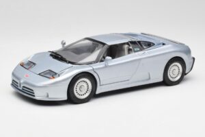 Bugatti EB110 SS Strieborný Anson 1:18 30303-W-M2 Kov