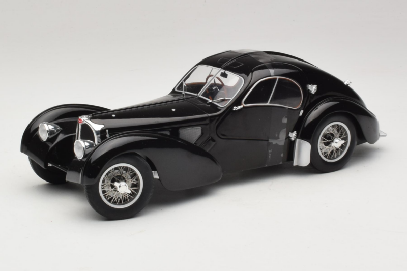 Bugatti Type 57 SC Atlantic Čierny Solido 1:18 S1802101 Kov