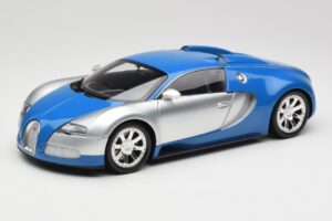 Bugatti Veyron Edition Centenaire Chrome Blue Minichamps 1:18 100110850 Kov