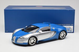 Bugatti Veyron Edition Centenaire Chrome Blue Minichamps 1:18 100110850 Kov – obrázok 8 z 8