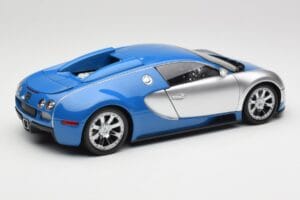 Bugatti Veyron Edition Centenaire Chrome Blue Minichamps 1:18 100110850-O Kov – obrázok 3 z 7