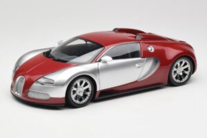 Bugatti Veyron Edition Centenaire Chrome Red Minichamps 1:18 100110851-O Kov