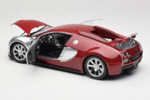 Bugatti Veyron Edition Centenaire Chrome Red Minichamps 1:18 100110851-O Kov – obrázok 5 z 8