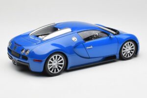 Bugatti Veyron Svetlo Modrá Tmavá Modrá Minichamps 1:18 100110821 Kov – obrázok 3 z 8