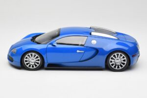 Bugatti Veyron Svetlo Modrá Tmavá Modrá Minichamps 1:18 100110821 Kov – obrázok 4 z 8