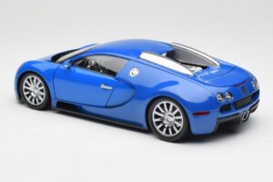 Bugatti Veyron Svetlo Modrá Tmavá Modrá Minichamps 1:18 100110821 Kov – obrázok 7 z 8