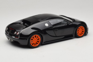 Bugatti Veyron Super Sport Black Metallic Minichamps 1:18 100110842 Kov – obrázok 3 z 8