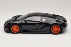 Bugatti Veyron Super Sport Black Metallic Minichamps 1:18 100110842 Kov – obrázok 4 z 8