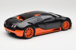 Bugatti Veyron Super Sport World Record Edition Carbon & Orange Minichamps 1:18 100110840 Kov – obrázok 3 z 8