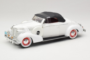 Buick Century Kabriolet Biely Signature Models 1:18 18131 Kov