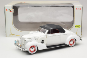 Buick Century Kabriolet Biely Signature Models 1:18 18131 Kov – obrázok 6 z 6