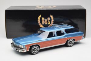 Buick Estate Wagon Light Blue Metallic BoS Models 1:18 BOS417 Živica – obrázok 6 z 6