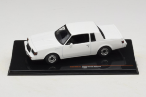 Buick Grand National Biely IXO 1:43 CLC576N Kov