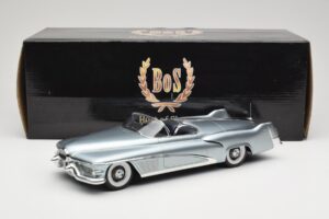 Buick Le Sabre Concept Light Blue Metallic BoS Models 1:18 BOS199 Živica – obrázok 6 z 6