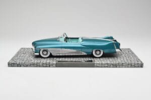 Buick Le Sabre Concept Turquoise Metallic Minichamps 1:18 107141232 Kov – obrázok 3 z 6