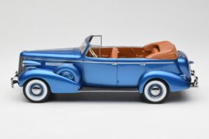 Buick Roadmaster 80-C Four Door Phaeton Blue Metallic BoS Models 1:18 BOS372 Živica – obrázok 3 z 6
