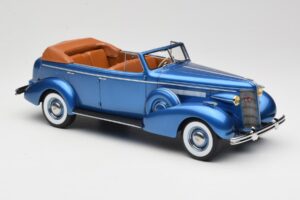 Buick Roadmaster 80-C Four Door Phaeton Blue Metallic BoS Models 1:18 BOS372 Živica – obrázok 4 z 6