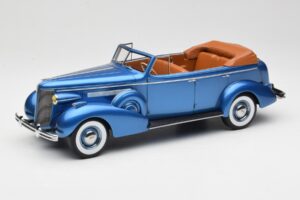 Buick Roadmaster 80-C Four Door Phaeton Blue Metallic BoS Models 1:18 BOS372 Živica