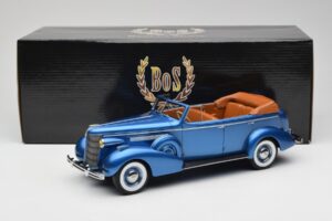 Buick Roadmaster 80-C Four Door Phaeton Blue Metallic BoS Models 1:18 BOS372 Živica – obrázok 6 z 6