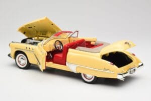 Buick Roadmaster Chrome Yellow Motormax 1:18 23124646-M17 Kov – obrázok 5 z 8