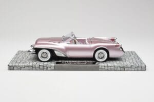 Buick Wildcat II Concept Salmon Metallic Minichamps 1:18 107141221 Živica – obrázok 3 z 6