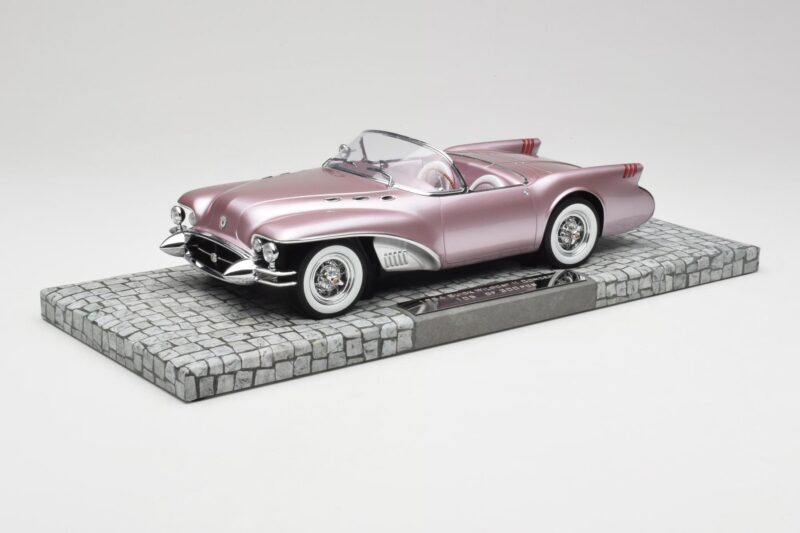 Buick Wildcat II Concept Salmon Metallic Minichamps 1:18 107141221 Živica