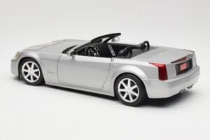 Cadillac XLR Cabrio Strieborný Hot Wheels 1:18 53838 Kov – obrázok 7 z 8