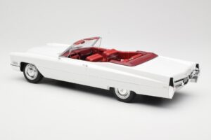 Cadillac DeVille Kabriolet Biely KK-Scale 1:18 KKDC180313 Kov – obrázok 5 z 6