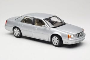Cadillac DeVille DTS Maisto 1:18 56061 Kov – obrázok 6 z 8