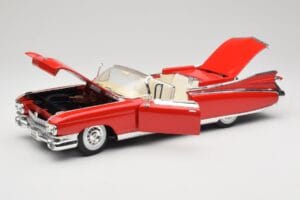 Cadillac Eldorado Biarritz Bolero Red Maisto 1:18 31813 Kov – obrázok 2 z 8
