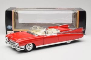 Cadillac Eldorado Biarritz Bolero Red Maisto 1:18 31813 Kov – obrázok 8 z 8