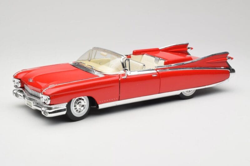 Cadillac Eldorado Biarritz Bolero Red Maisto 1:18 31813 Kov