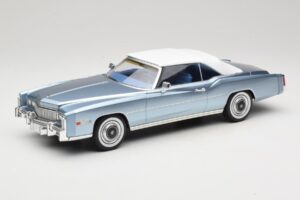 Cadillac Eldorado Kabriolet Modrý MCG 1:18 MCG18472 Kov – obrázok 2 z 7
