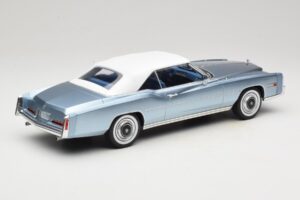Cadillac Eldorado Kabriolet Modrý MCG 1:18 MCG18472 Kov – obrázok 3 z 7