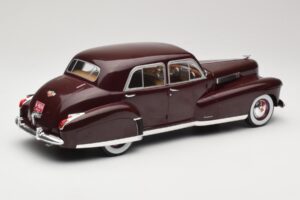 Cadillac Fleetwood 60 Special Sedan Červený MCG 1:18 MCG18071 Kov – obrázok 2 z 6